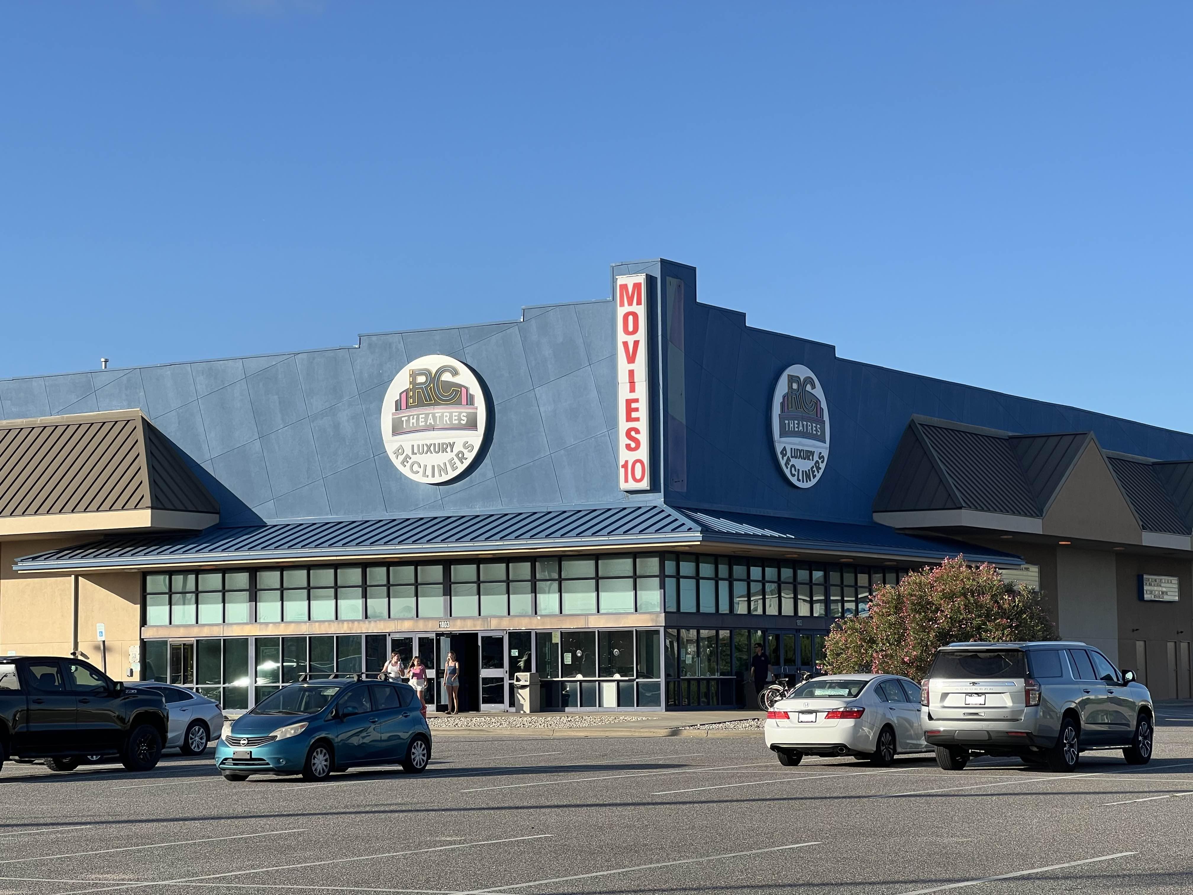 R/C Kill Devil Hills Movies 10